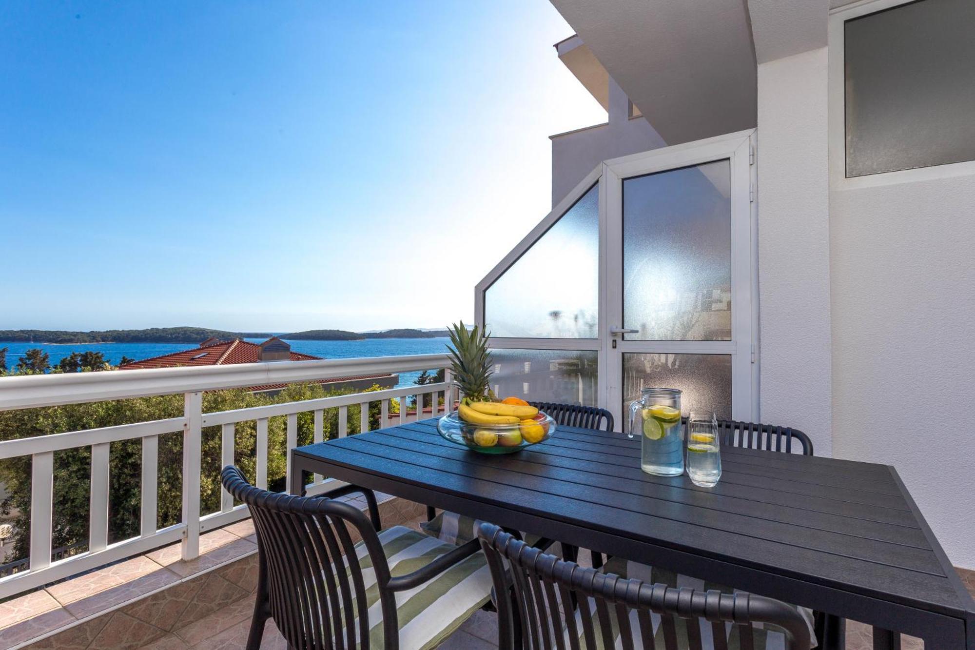 Hvar Pavicic Top View Apartments フヴァル エクステリア 写真